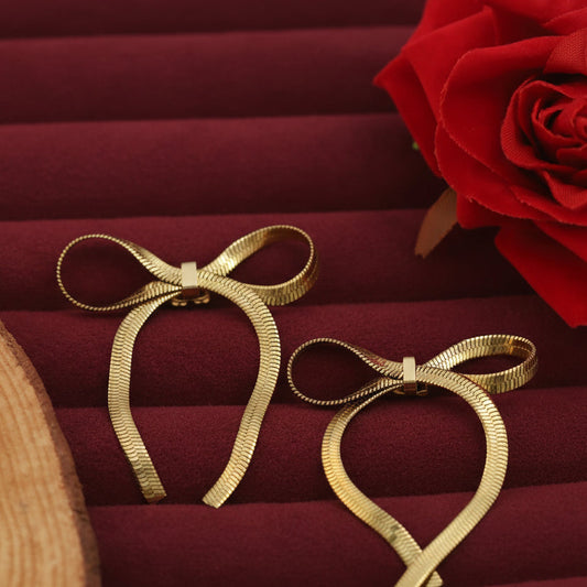 Elora Gold Snake Chain Bow Tie Hoop Earrings