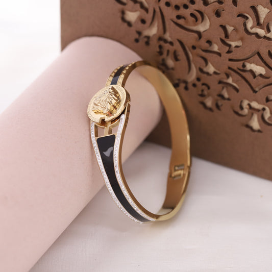 Elora Majestic Lion Emblem Luxe Bracelet