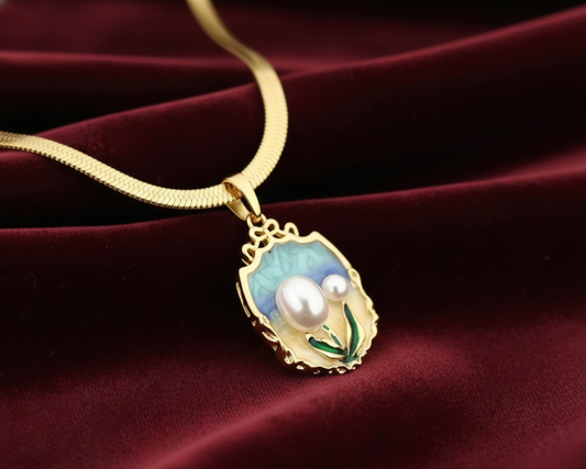 Elora Gold Plated Aurora Pearl Bloom Pendant - Necklace