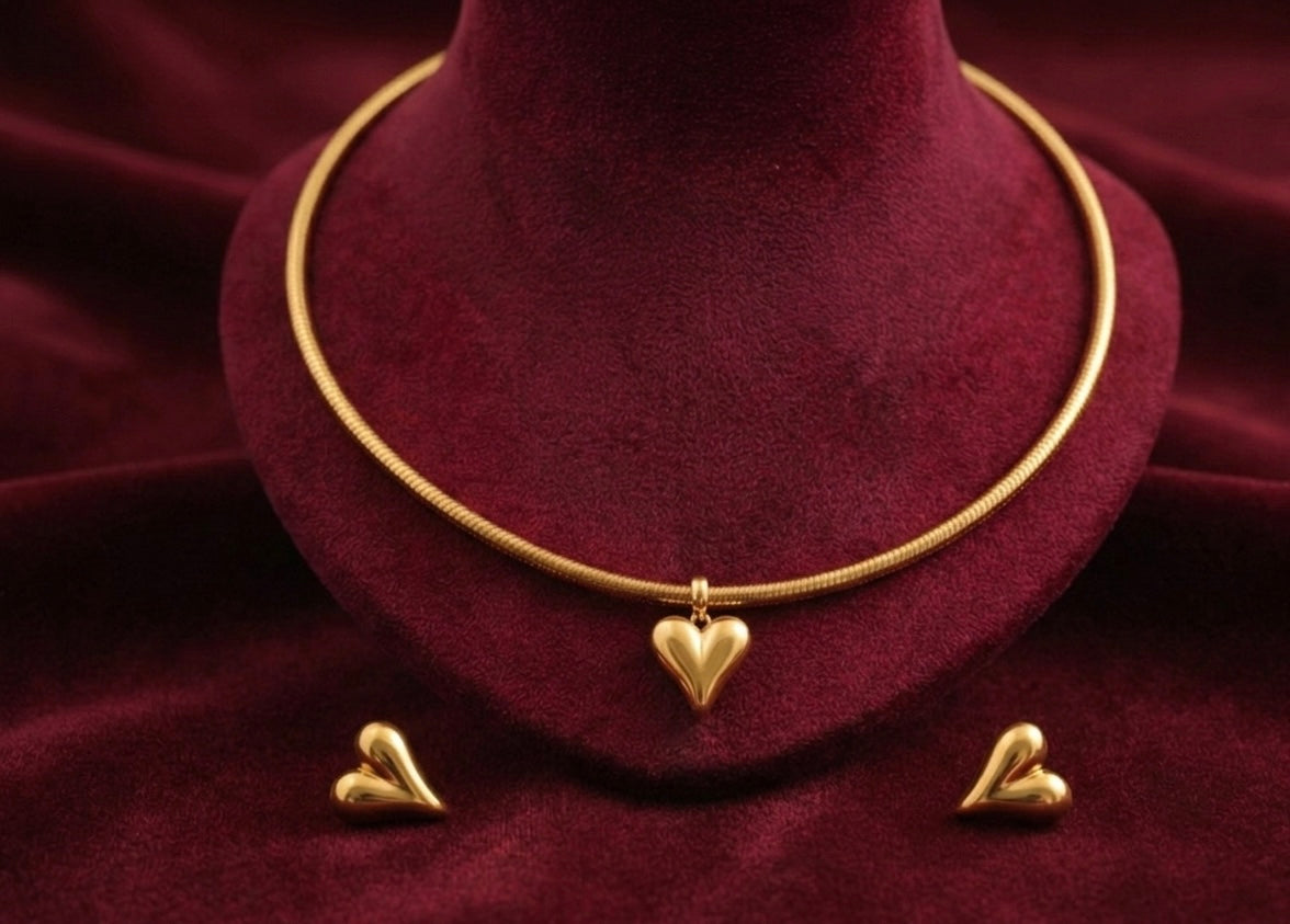 Elora 18k gold Plated Golden Heart Charm Set