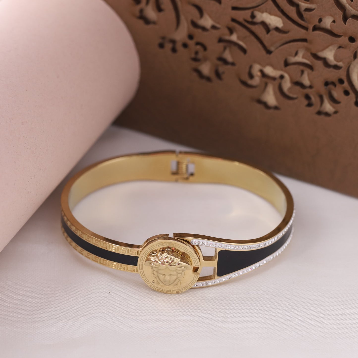 Elora Majestic Lion Emblem Luxe Bracelet