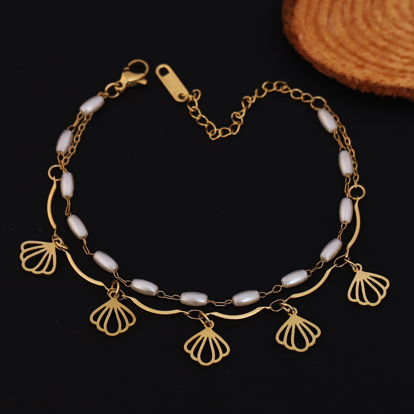 Elora Ocean Shell Pearl Charm Bracelet – Golden Tide Edition