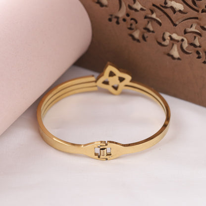 Elora Golden Bloom Luxe Crystal Bracelets