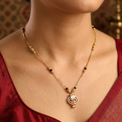 Elora Luxe Halo Drop Mangalsutra