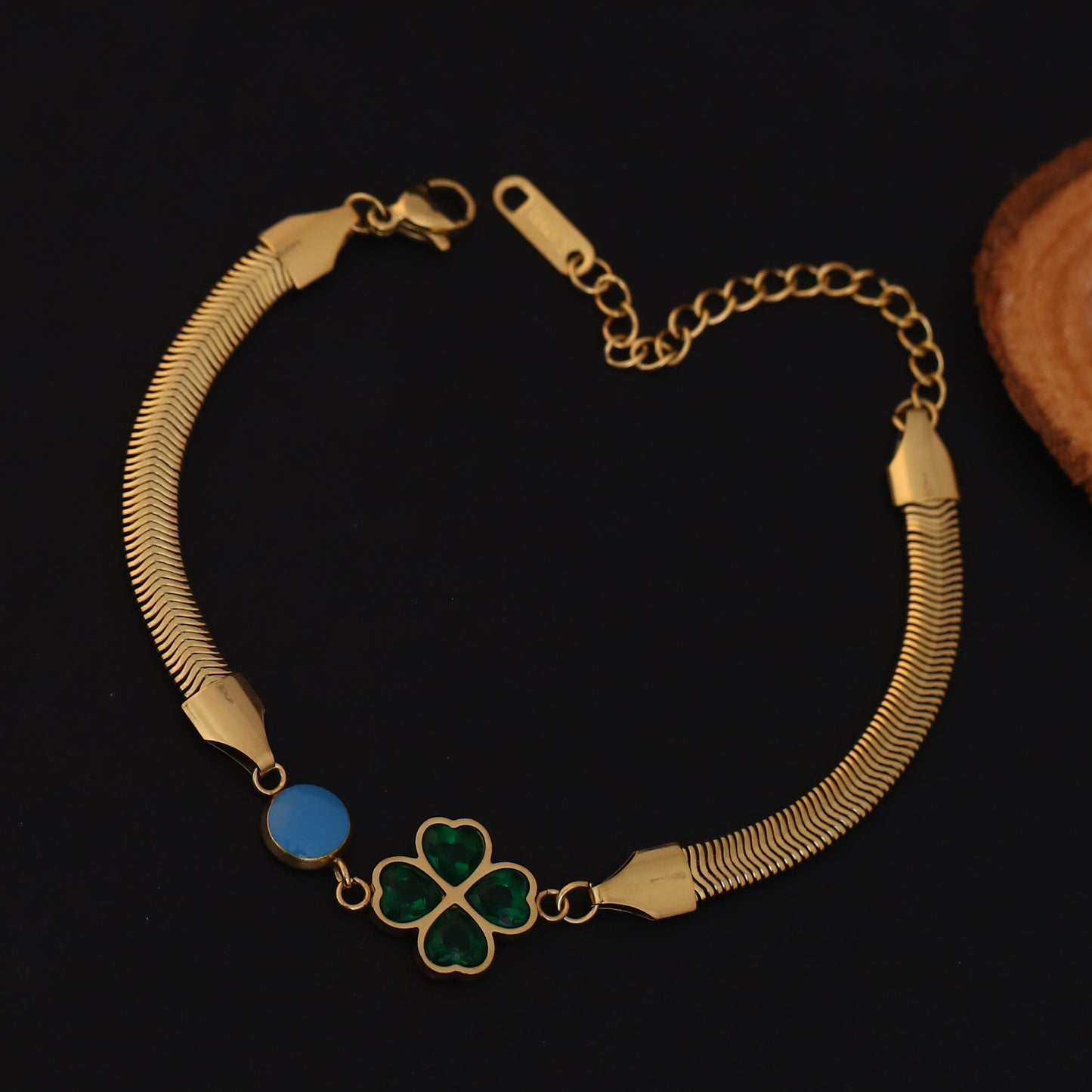 Elora Elegant Four-Leaf Clover & Blue Stone Gold-Plated bracelet