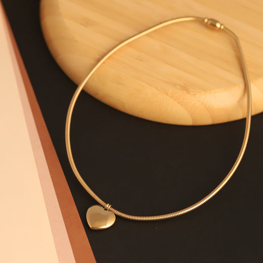 Elora gold plated Classic Heart Pendant choker