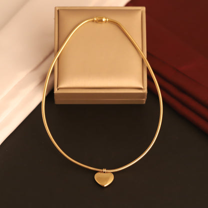 Elora gold plated Classic Heart Pendant choker