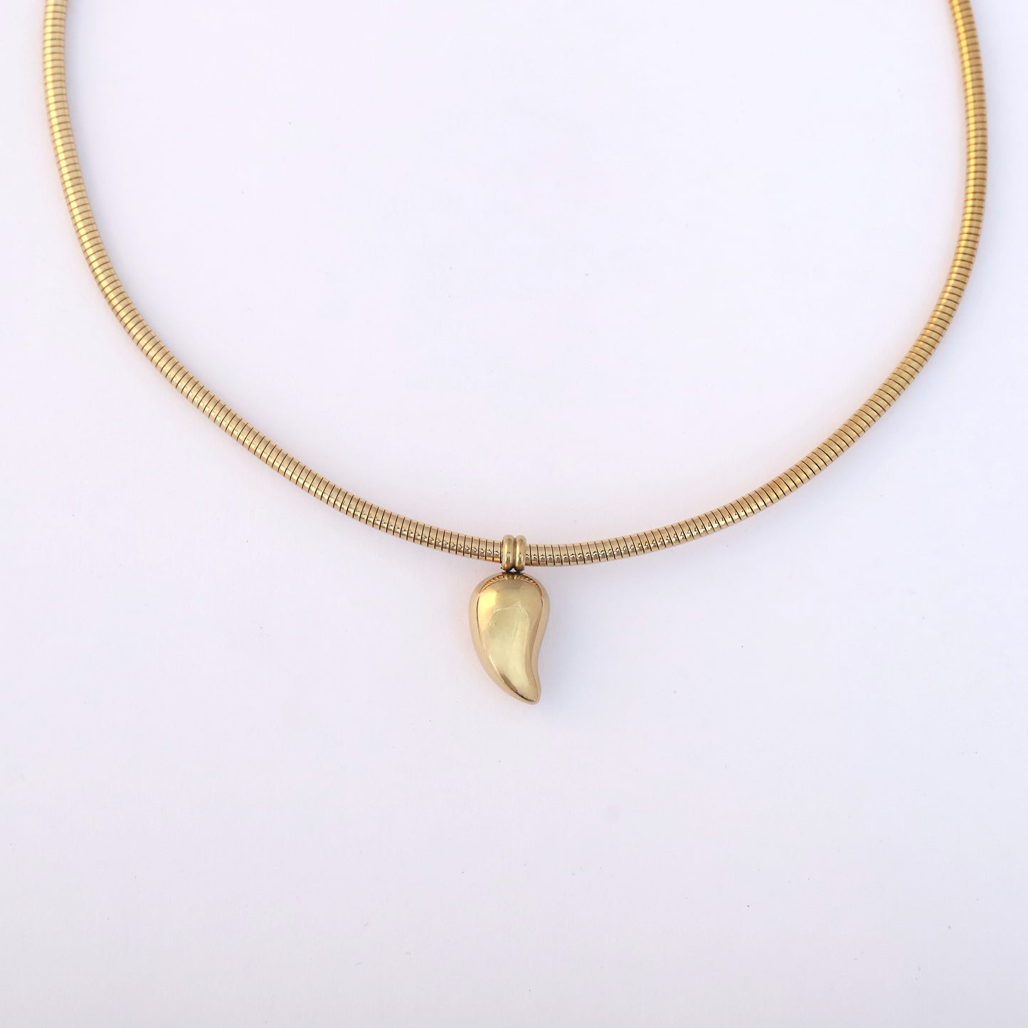 Elora  Signature gold plated pendant sleek chain