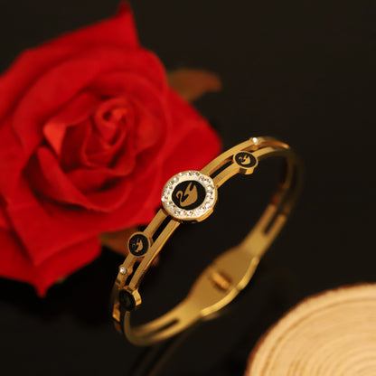 Elora Noir Éclat Enamel Crystal Bracelets