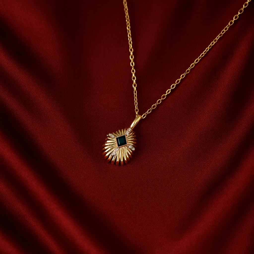 Elora Royal Radiance Pendant chain
