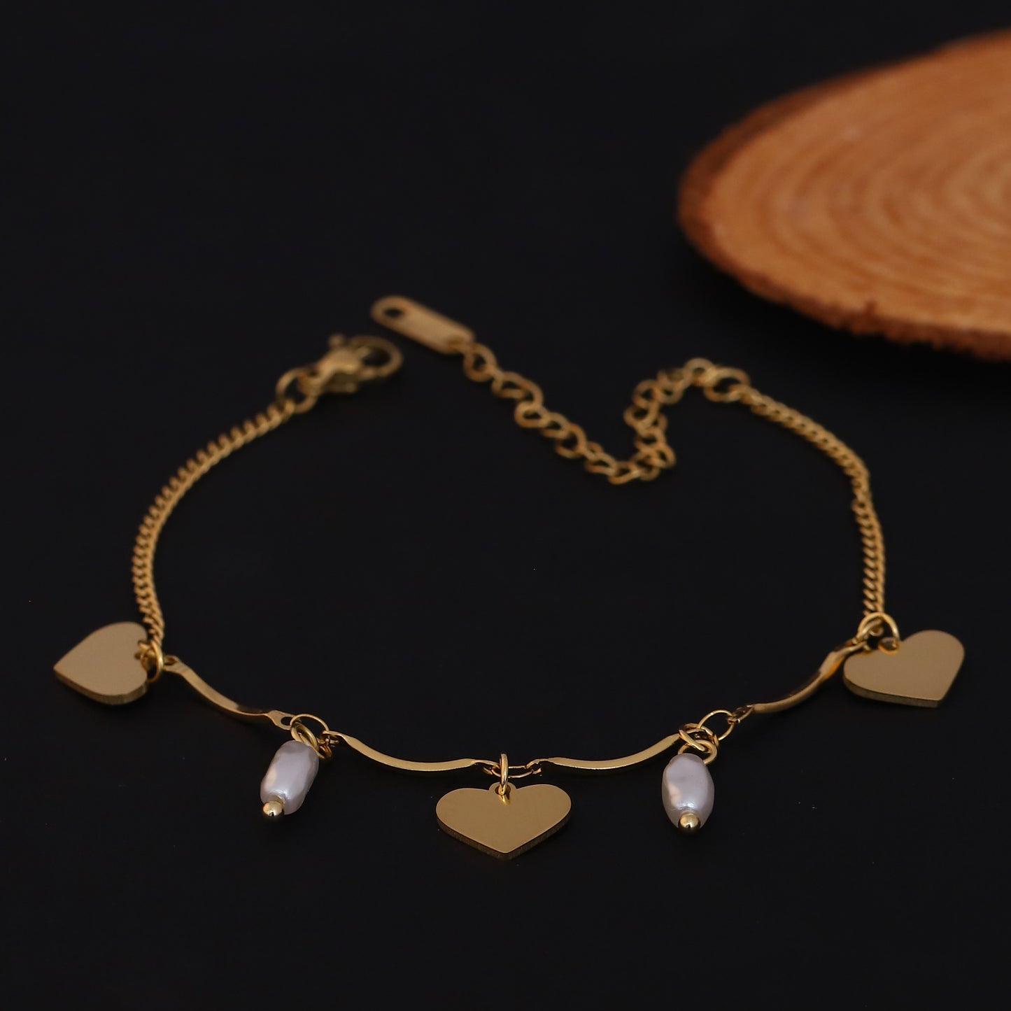 Elora Golden Heart & Pearl Charm bracelet